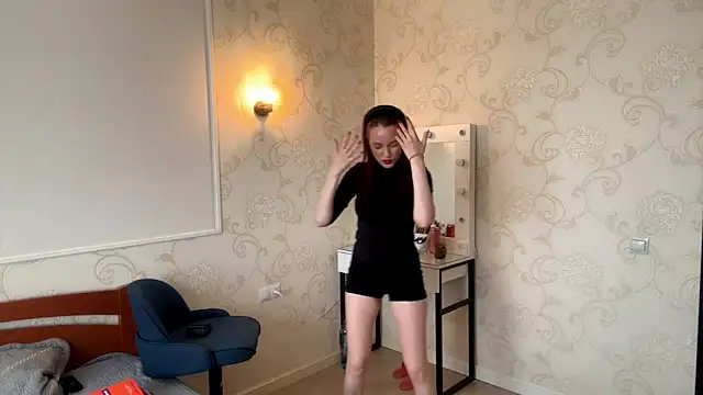 VerginiaWhite online show from 03.15.26