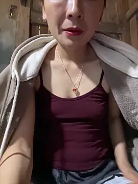 Snapshot of Mimi_pussy chatting on 04.25.26 Mimi pussy online show from 04.25.26