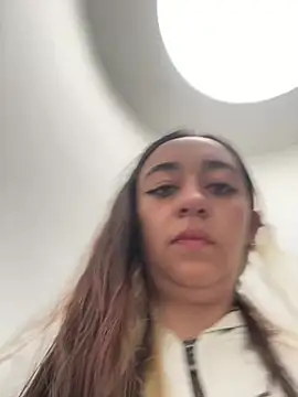 Im Luuu online show from 04.11.26