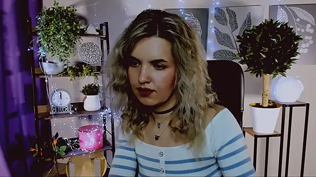 AliceSmite online show from 04.12.26