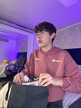 MatthewMoore  online show from 04.05.26