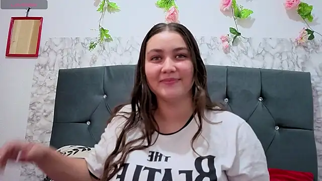 Snapshot of Mikaellaginx chatting on 03.02.26 Mikaellaginx online show from 03.02.26