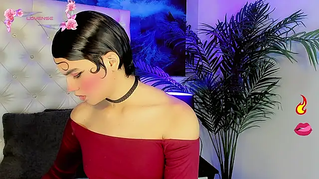 Snapshot of Valentiina_Foxx chatting on 07.17.26 Valentiina Foxx online show from 07.17.26