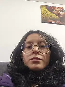 Naomimolie online show from 04.08.26