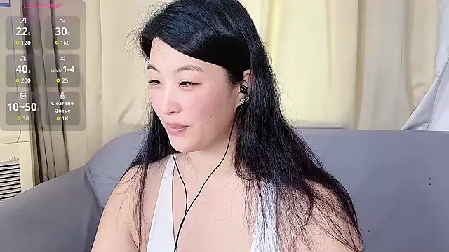 Tavie1744 online show from 05.25.26