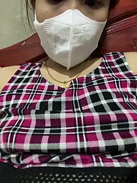 Layla 2x online show from 03.03.26