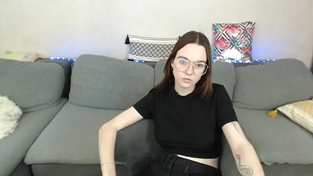 SunyLily online show from 04.24.26