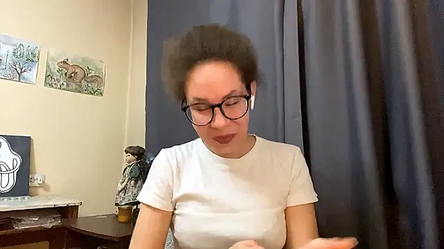 Snapshot of Selena_blom chatting on 03.03.26 Selena blom online show from 03.03.26