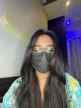 Snapshot of nikki_catz chatting on 05.19.26 nikki catz online show from 05.19.26
