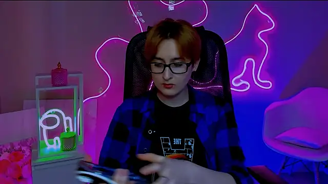 LixeLuna online show from 04.04.26