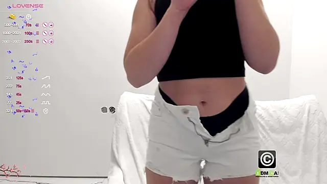 Snapshot of Chill_Amira chatting on 03.03.26 Chill Amira online show from 03.03.26