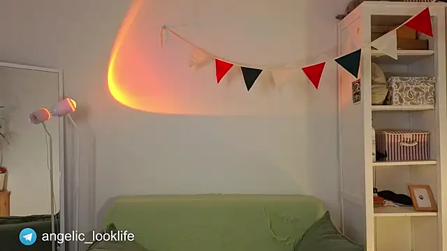 look angelic online show from 06.03.26