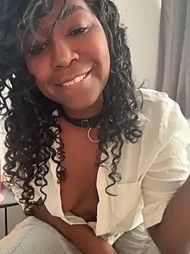 Snapshot of maryjane_ebony chatting on 08.06.26 maryjane ebony online show from 08.06.26