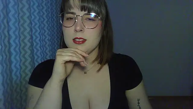 ClaraHard online show from 04.13.26