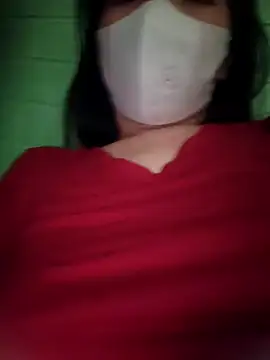 Snapshot of lucie_mehott19 chatting on 03.05.26 lucie mehott19 online show from 03.05.26