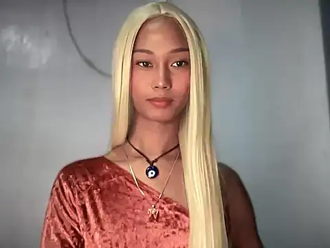 Sunkissed seductress online show from 03.26.26