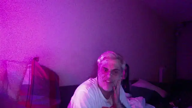 Snapshot of chiara-mario chatting on 03.19.26 chiara-mario online show from 03.19.26