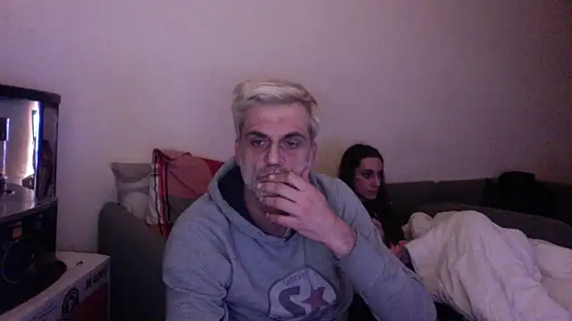 Snapshot of chiara-mario chatting on 03.19.26 chiara-mario online show from 03.19.26