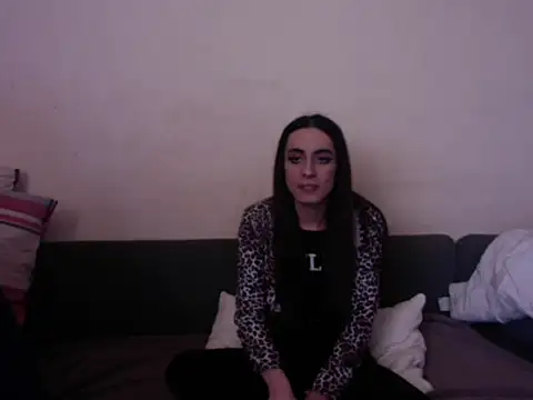 Snapshot of chiara-mario chatting on 03.20.26 chiara-mario online show from 03.20.26