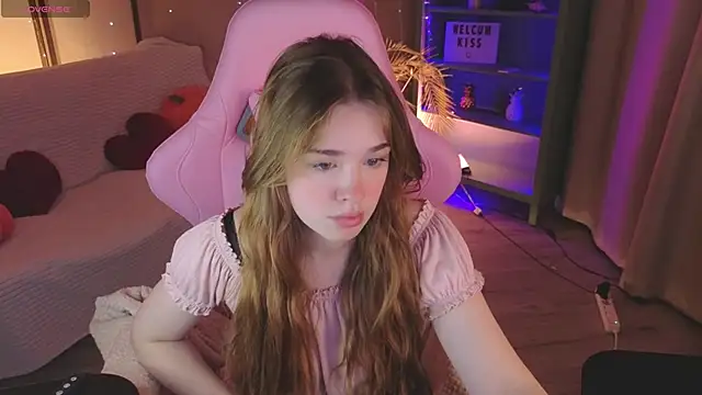 TiffanyVex online show from 04.14.26