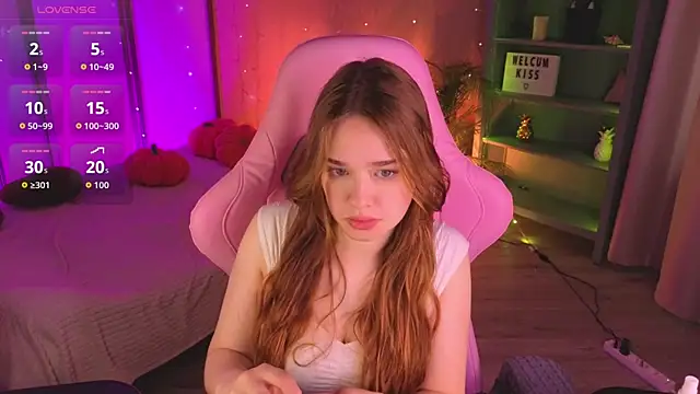 TiffanyVex online show from 05.06.26