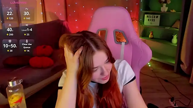 TiffanyVex online show from 05.24.26