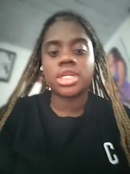 YourLiaa  online show from 03.06.26