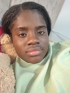 YourLiaa  online show from 03.26.26