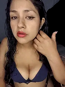 Snapshot of shantal1921 chatting on 04.05.26 shantal1921 online show from 04.05.26
