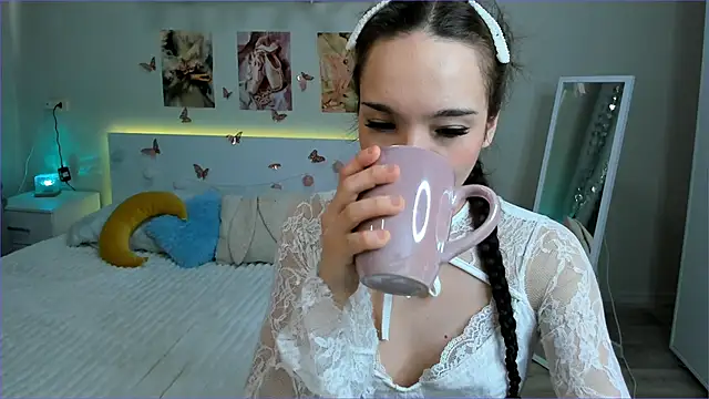 Milly Lane online show from 05.15.26