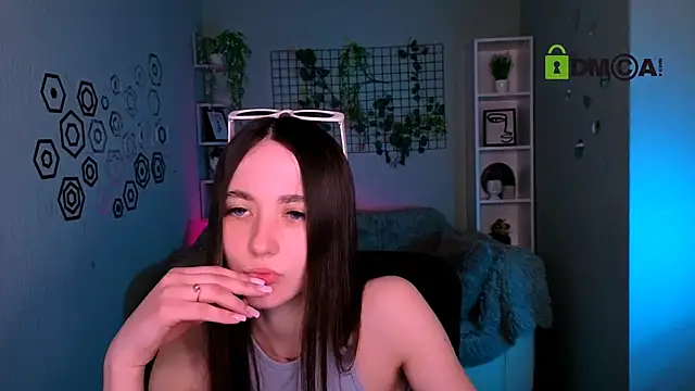 Snapshot of bella_dorn chatting on 05.05.26 bella dorn online show from 05.05.26