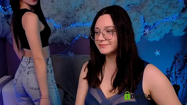 Snapshot of bella_dorn chatting on 05.20.26 bella dorn online show from 05.20.26