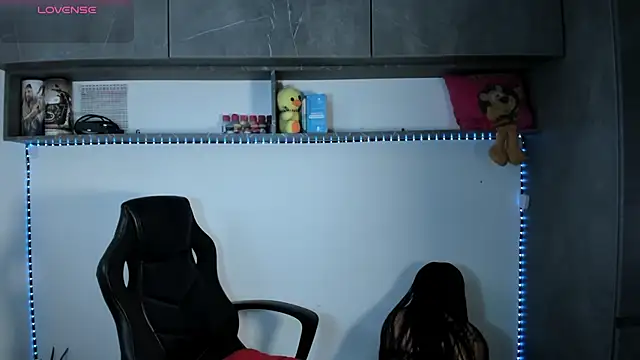 vickylatina  online show from 03.18.26