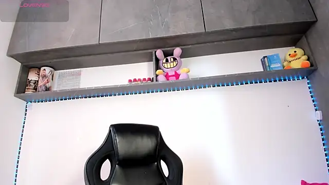 vickylatina  online show from 03.26.26
