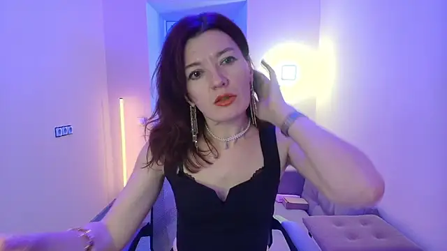 Snapshot of Bonnie_Naughtyy chatting on 04.25.26 Bonnie Naughtyy online show from 04.25.26