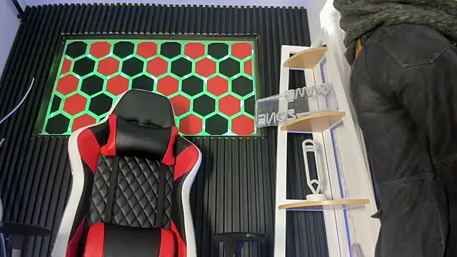 Cristopher Wild online show from 04.05.26