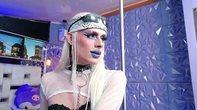 DeMoniica online show from 03.10.26