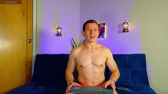 Andreew falcon online show from 04.24.26