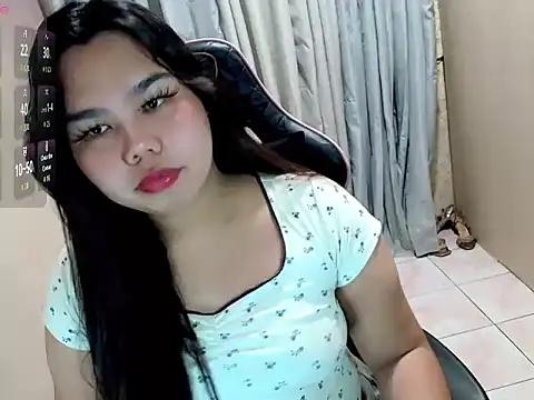 Snapshot of urasian_prettyrica chatting on 07.17.26 urasian prettyrica online show from 07.17.26