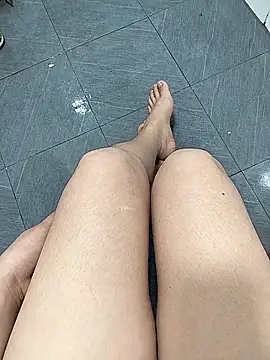 Snapshot of Ruby-xx chatting on 04.15.26 Ruby-xx online show from 04.15.26