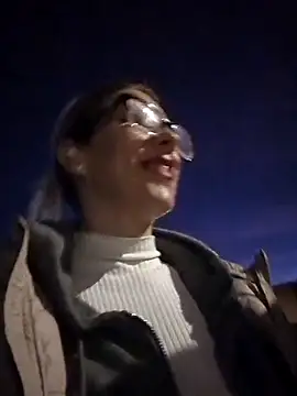 Snapshot of ManuelaX chatting on 02.16.26 ManuelaX online show from 02.16.26