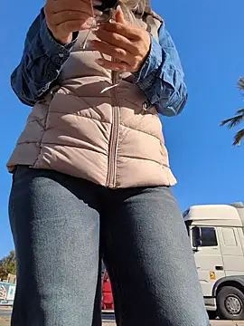 Snapshot of ManuelaX chatting on 02.20.26 ManuelaX online show from 02.20.26