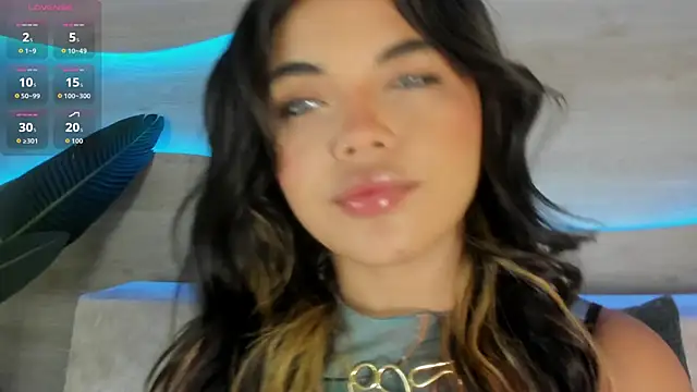 Mia Rosalie online show from 04.27.26