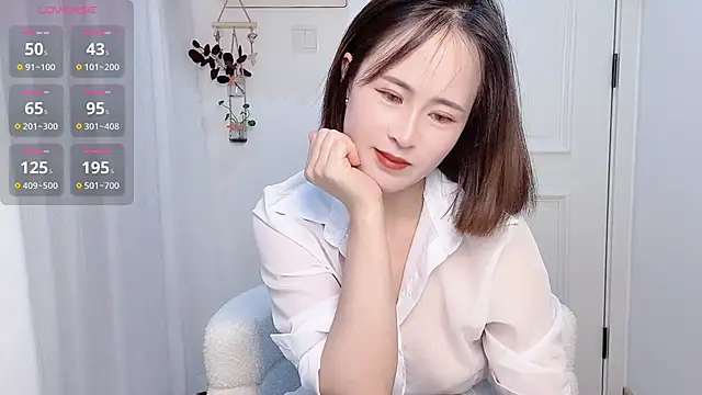 Snapshot of Xiaoyu-99 chatting on 06.14.26 Xiaoyu-99 online show from 06.14.26