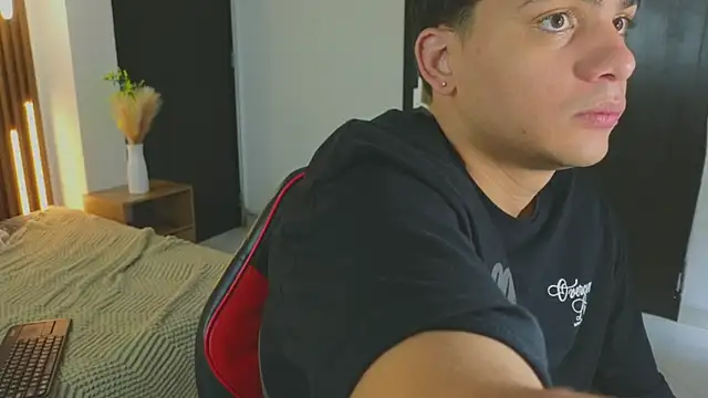 MrAdonis  online show from 04.23.26