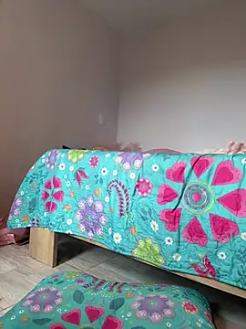 EmmaThompson1 online show from 03.24.26