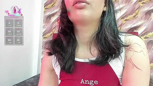 Ameliiiee online show from 04.07.26