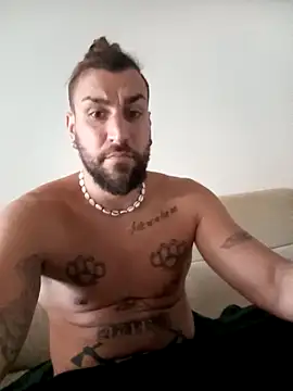 Snapshot of Jjkkhjfeuo chatting on 03.25.26 Jjkkhjfeuo online show from 03.25.26