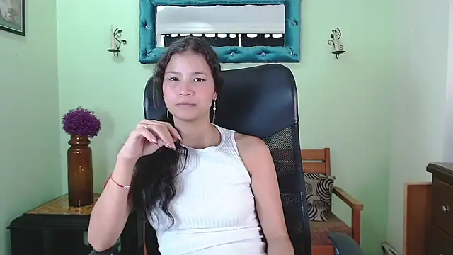 Snapshot of ChalonVera chatting on 05.07.26 ChalonVera online show from 05.07.26