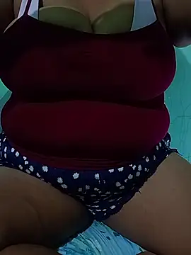 latina bigtitss online show from 03.15.26